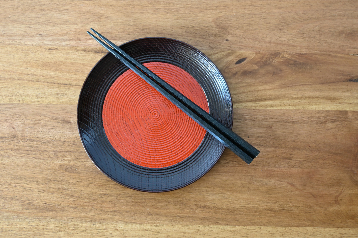 Dual Coloured Matte Lacquered Wooden Plate (set of 2)