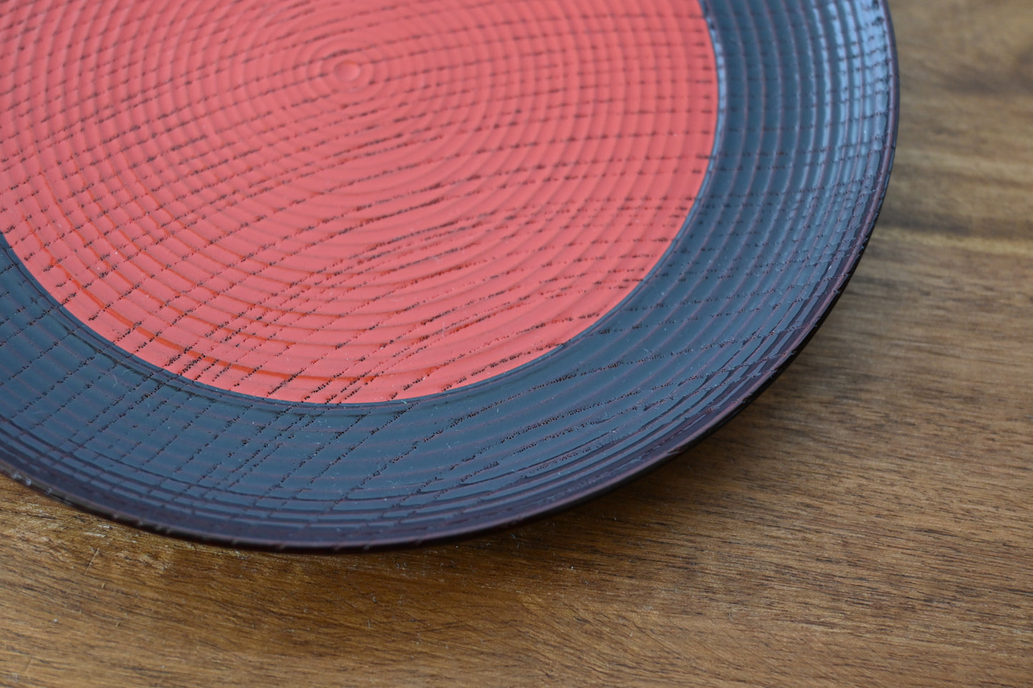 Dual Coloured Matte Lacquered Wooden Plate (set of 2)