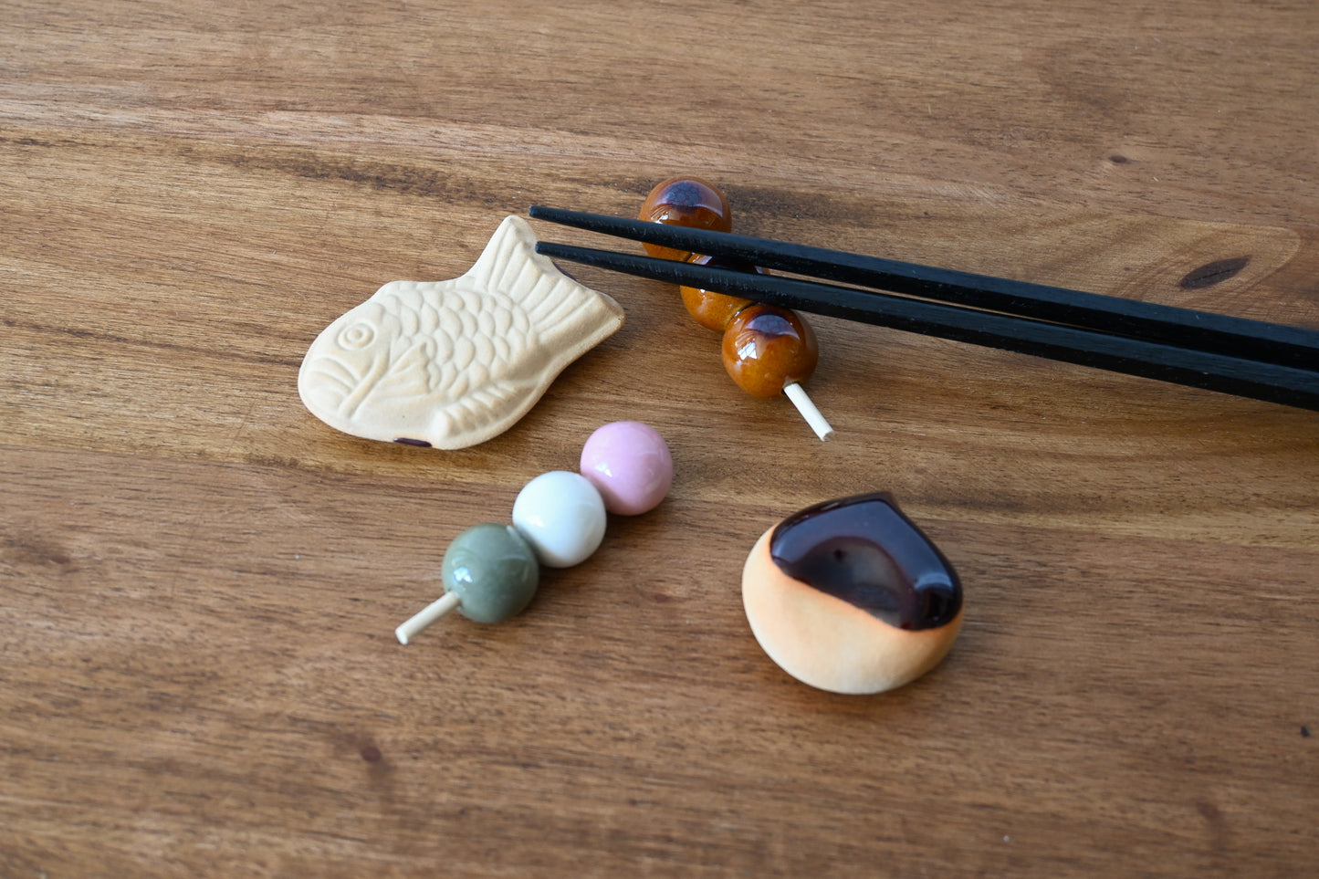 Snacks Chopstick Rest (2 piece set): Taiyaki + Glazed Dumplings