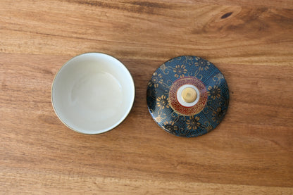 Aochibu Porcelain Tea Cup with Lid